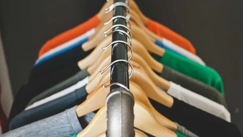 「歩く」より「立つ」が大事？座りすぎの怖さを知ってほしい